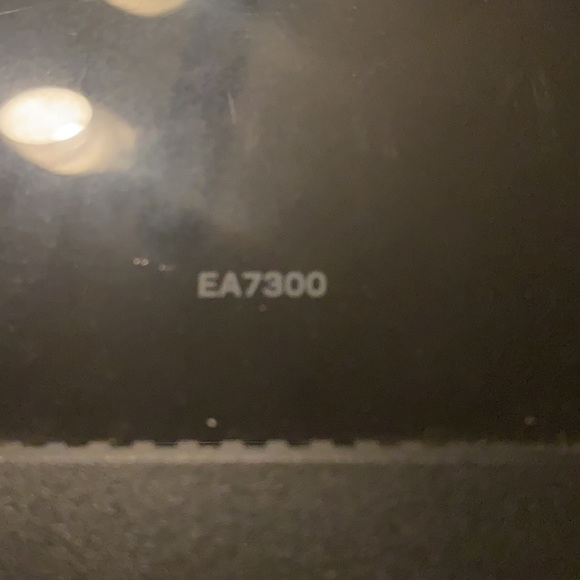 Linksys Wireless Router - Picture 6 of 6